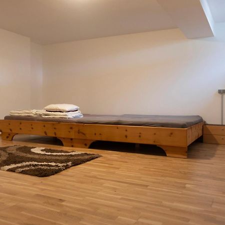 Apartment Mit Garten Dobl-Zwaring ภายนอก รูปภาพ