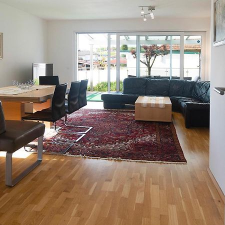 Apartment Mit Garten Dobl-Zwaring ภายนอก รูปภาพ