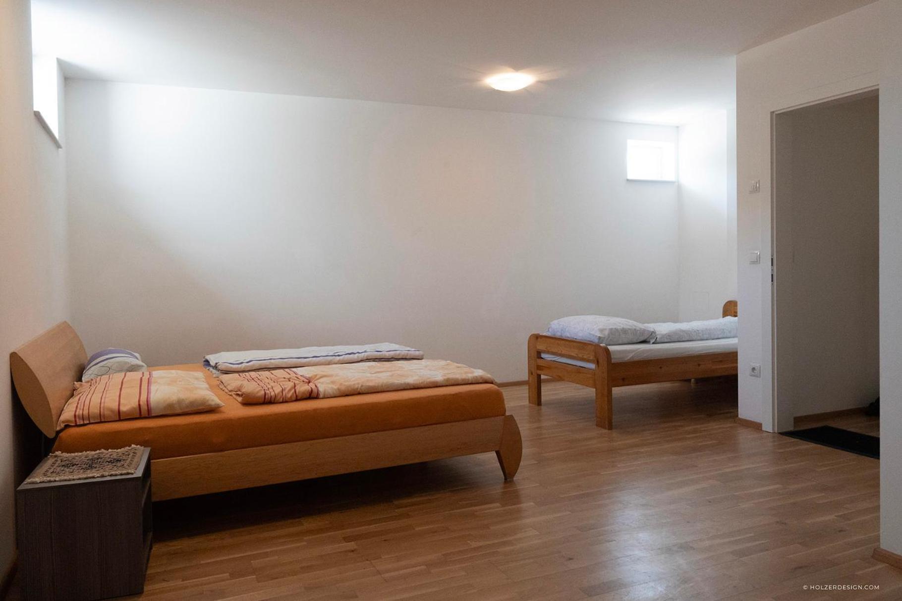 Apartment Mit Garten Dobl-Zwaring ภายนอก รูปภาพ